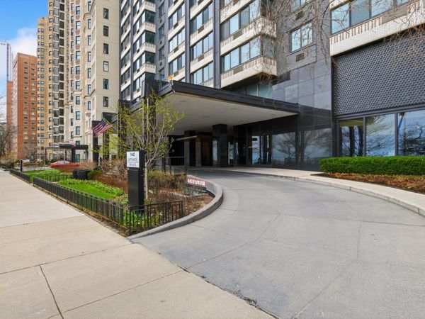 1440 N Lake Shore Drive, Unit 5F, Chicago, IL 60610