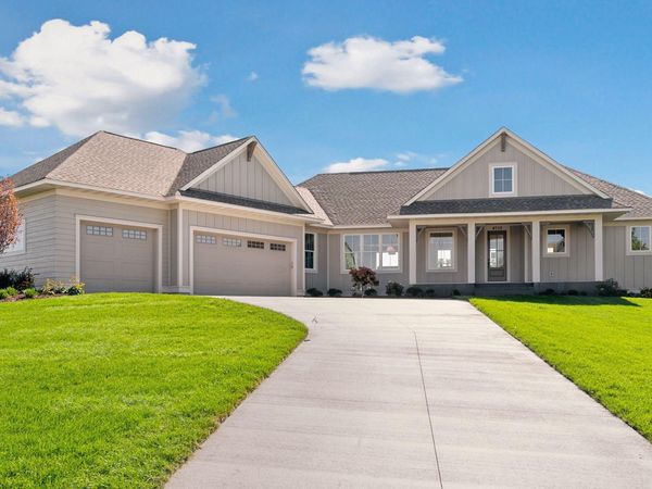 4733 Ogden Trail Lane N, Stillwater, MN 55082