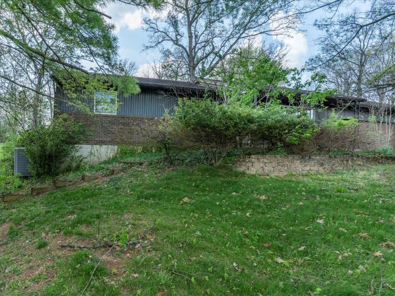 103 Hickory Hills Drive, Liberty Township, OH 45133 Photo 3