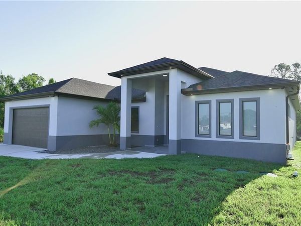 920 Edward AVE, LEHIGH ACRES, FL 33936