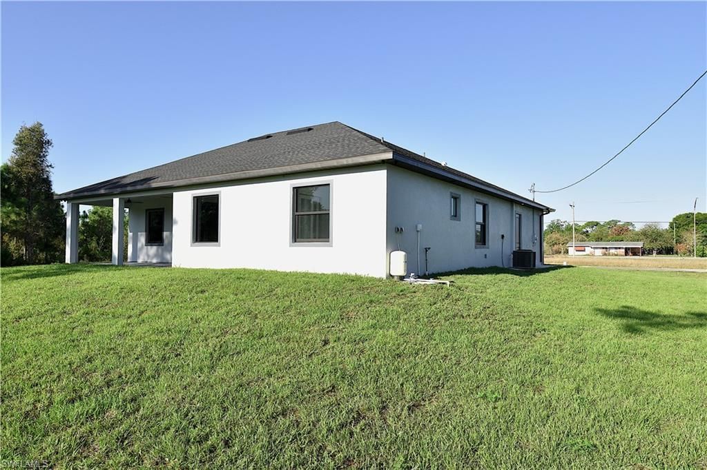 920 Edward Ave, Lehigh Acres, FL 33936 Photo