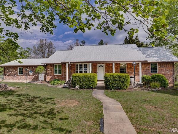 3327 Burton Road, Farmington, MO 63640