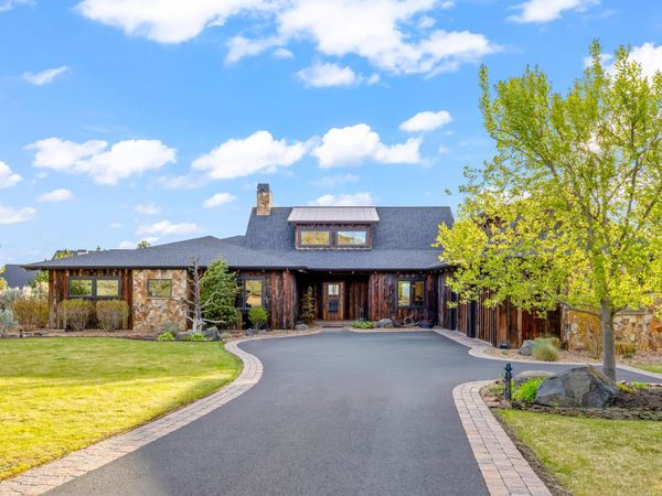 14850 SW Hat Rock Loop SW, Powell Butte, OR 97753