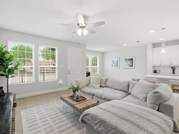 6132 Bursey Road, Watauga, TX 76148