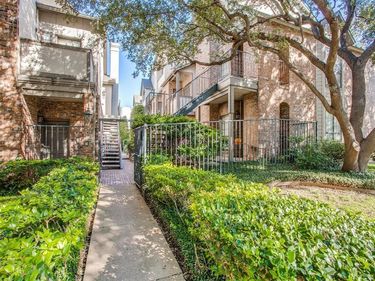 4102 Buena Vista Street, Unit 10, Dallas, TX 75204