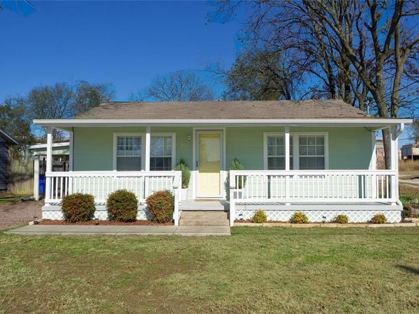 201 Water Street, Whitesboro, TX 76273