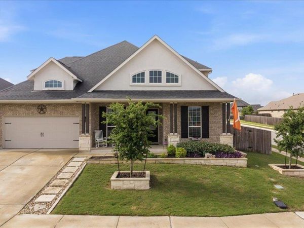 1029 Wild Pecan LOOP, Buda, TX 78610