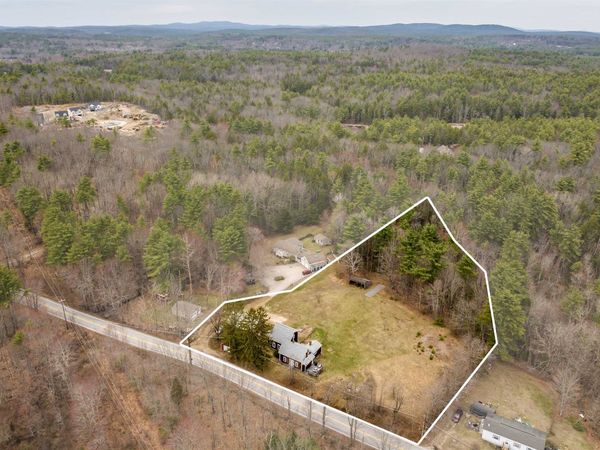 60 Batchelder Road, Raymond, NH 03077