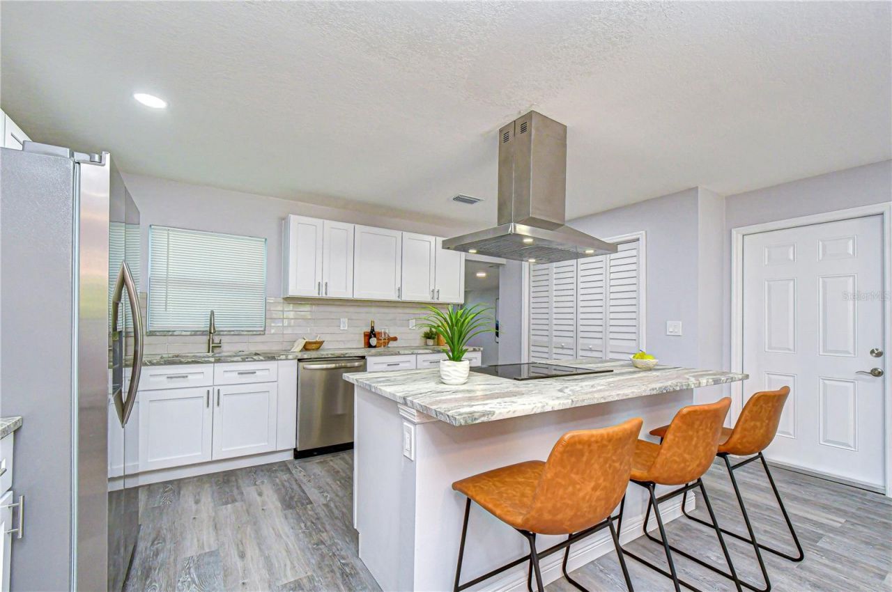 7235 15th Street N, Saint Petersburg, FL 33702 Photo
