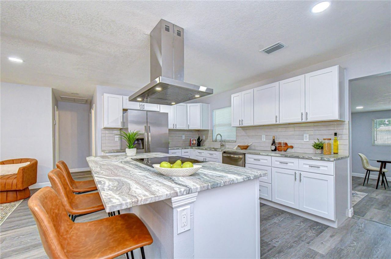 7235 15th Street N, Saint Petersburg, FL 33702 Photo