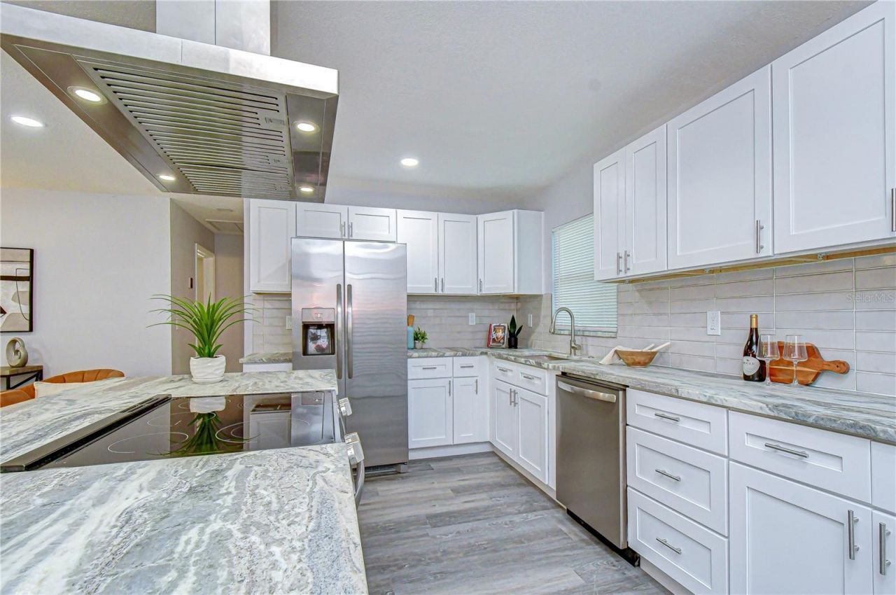7235 15th Street N, Saint Petersburg, FL 33702 Photo