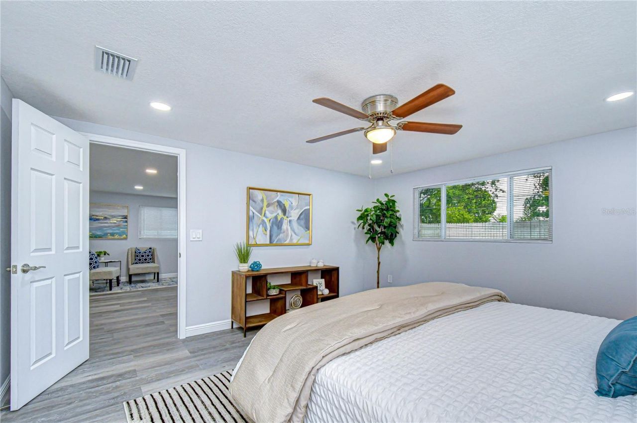 7235 15th Street N, Saint Petersburg, FL 33702 Photo
