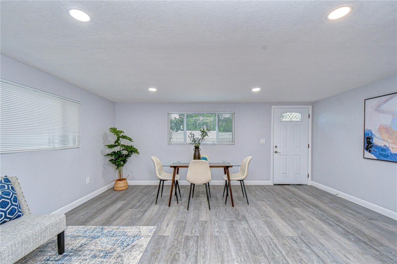 7235 15th Street N, Saint Petersburg, FL 33702 Photo