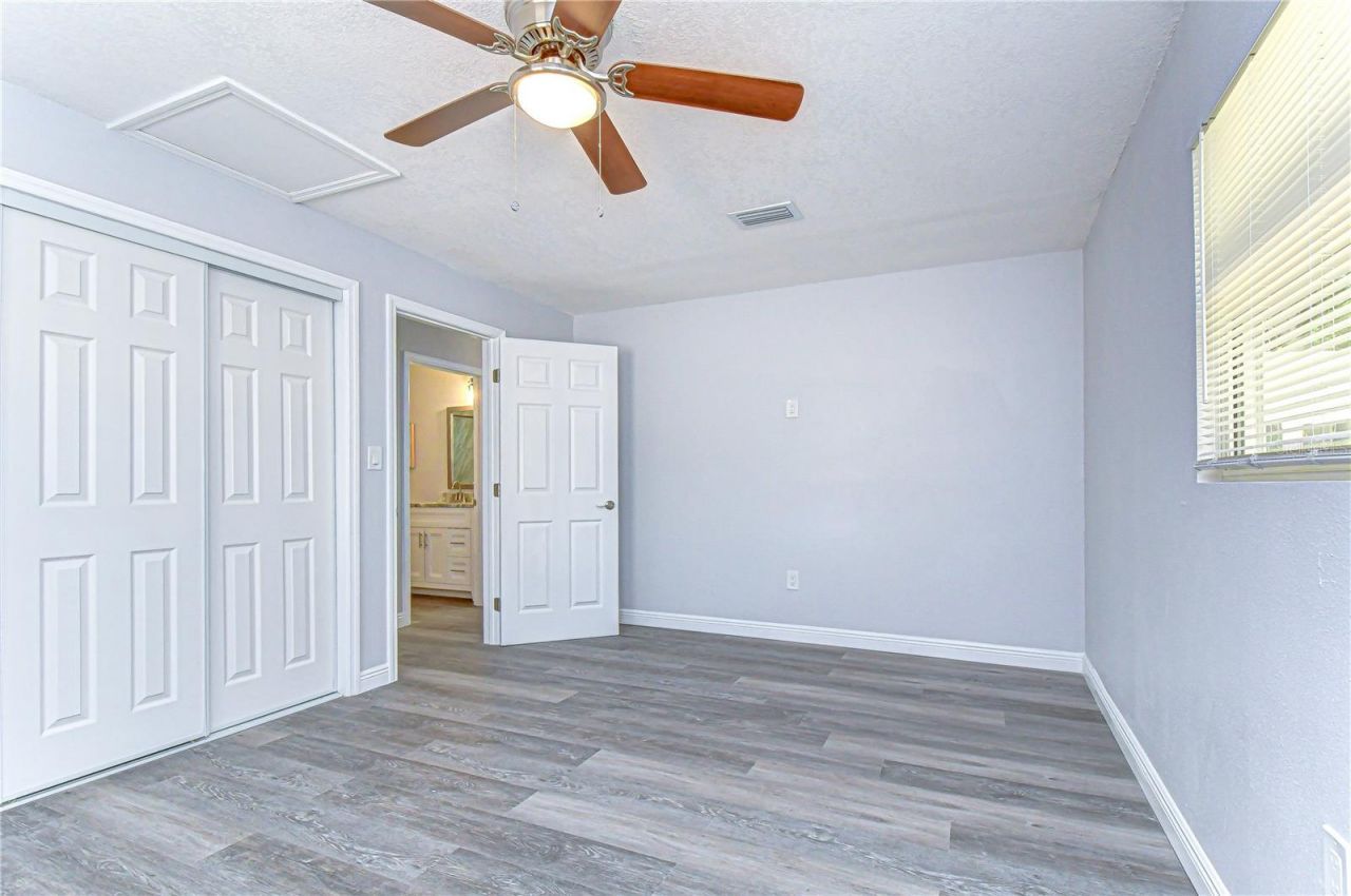 7235 15th Street N, Saint Petersburg, FL 33702 Photo
