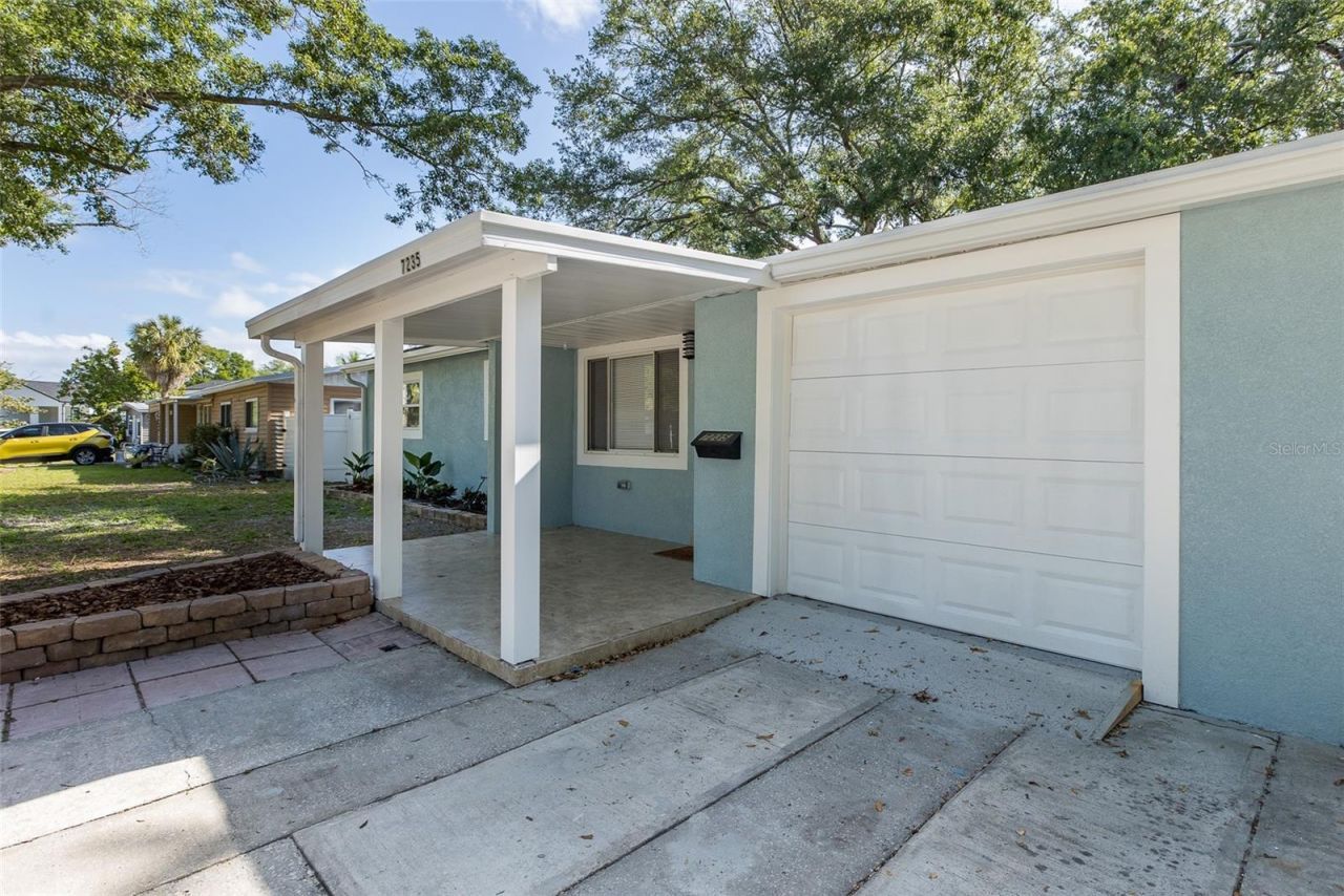 7235 15th Street N, Saint Petersburg, FL 33702 Photo