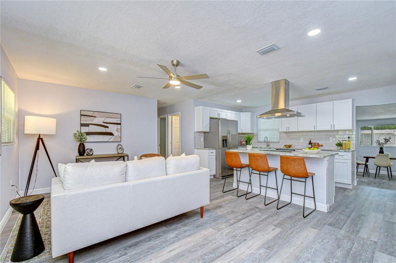 7235 15th Street N, Saint Petersburg, FL 33702 Photo