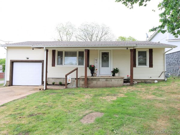 310 N Main Street , Wagoner, OK 74467