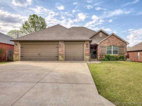 19826 E 46th Street S, Broken Arrow, OK 74014