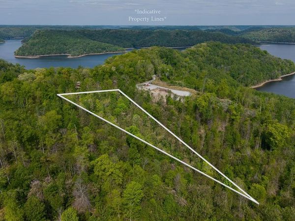 75 Backbone Rd , Sparta, TN 38583