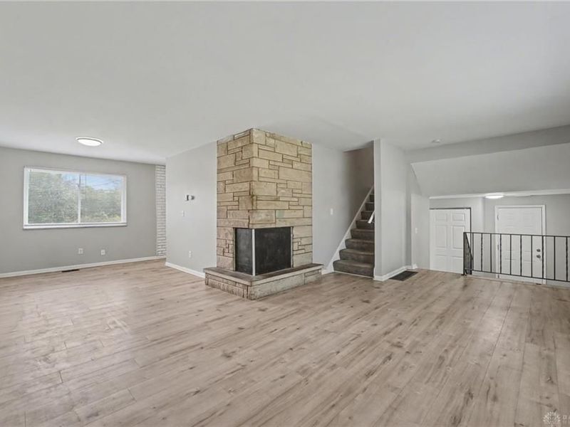 4718 Belcourt Drive, Jefferson Township, OH 45417 Photo 8