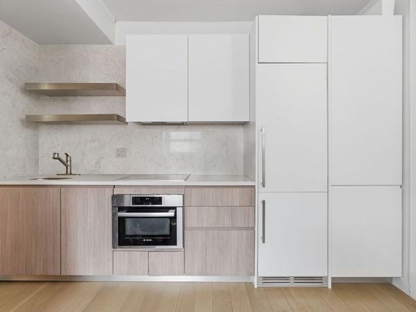 21 Beacon St, Unit 11L, Boston, MA 02108