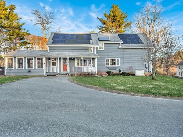 63 S Hampton, Amesbury, MA 01913