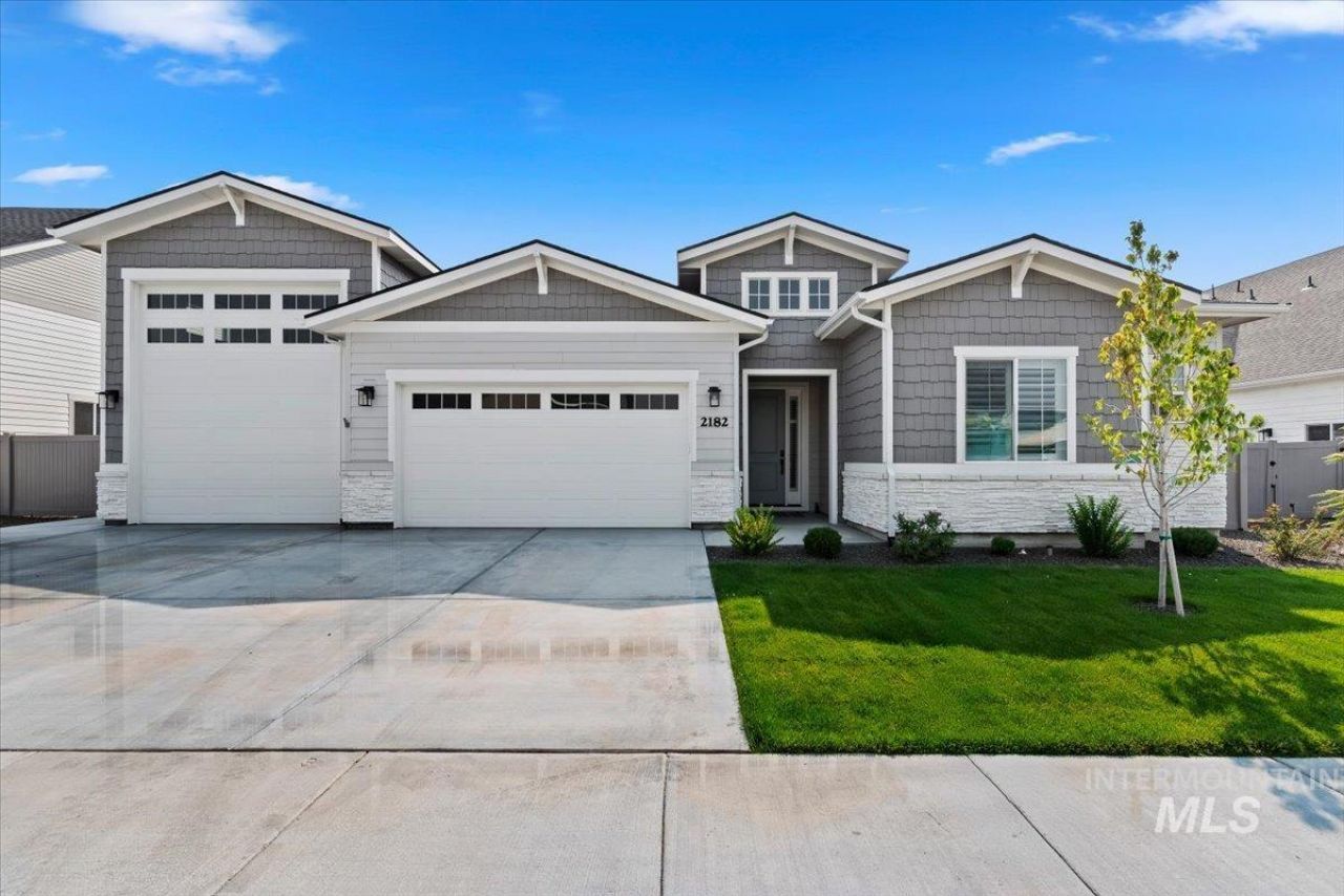 2182 N Kenora Ave, Star, ID 83669 Main Photo