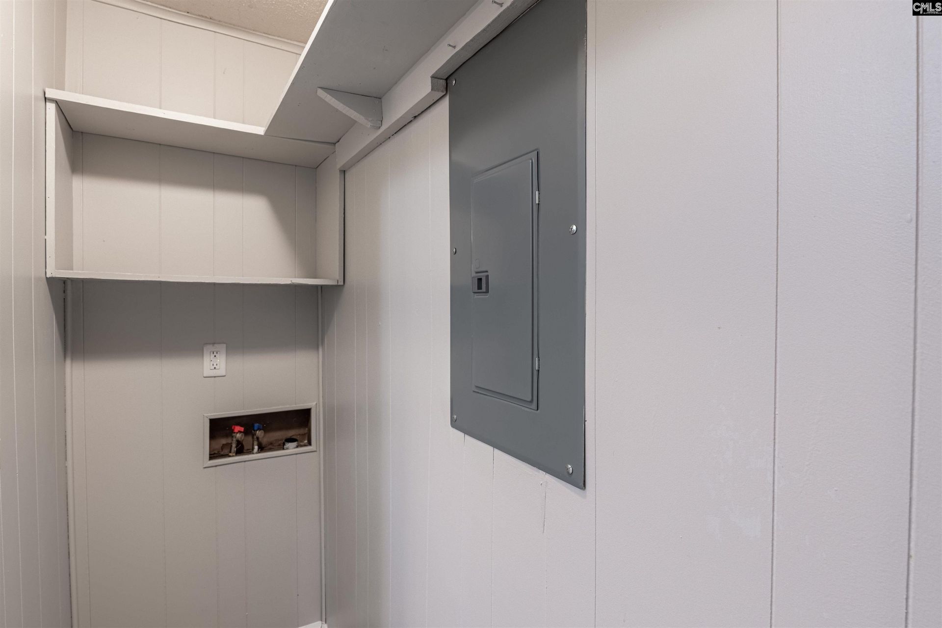 1336 Chadford Road Photo 14