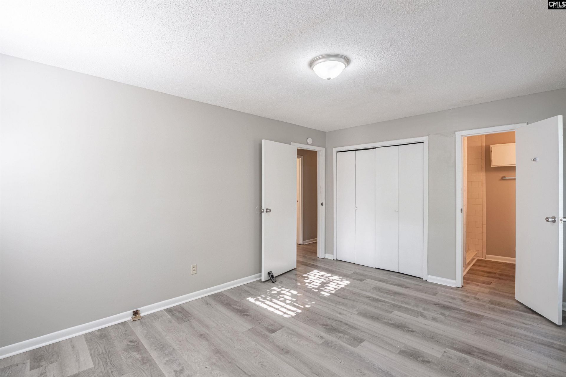 1336 Chadford Road Photo 16