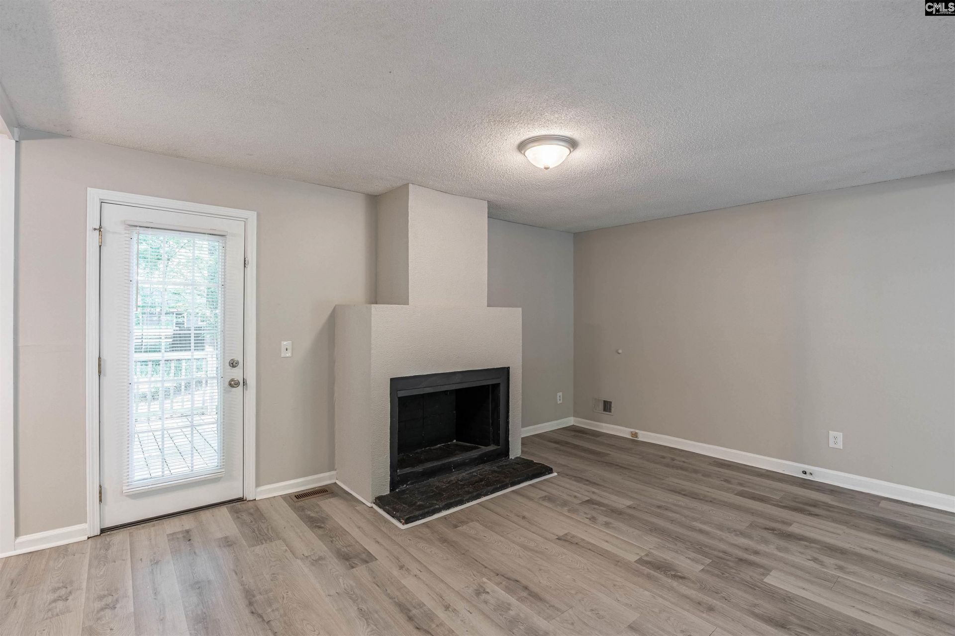 1336 Chadford Road Photo 7