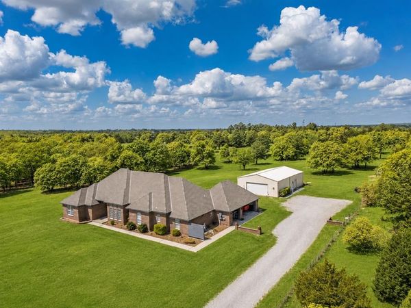 18831 Rockcreek Road, Harrah, OK 73045