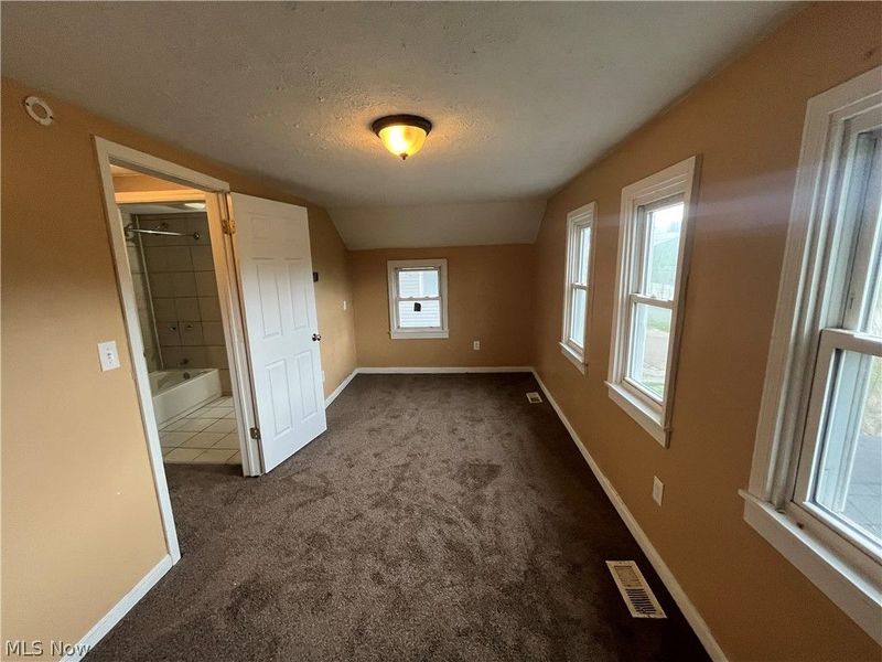 1270 Welsh Avenue, Akron, OH 44314 Photo 9