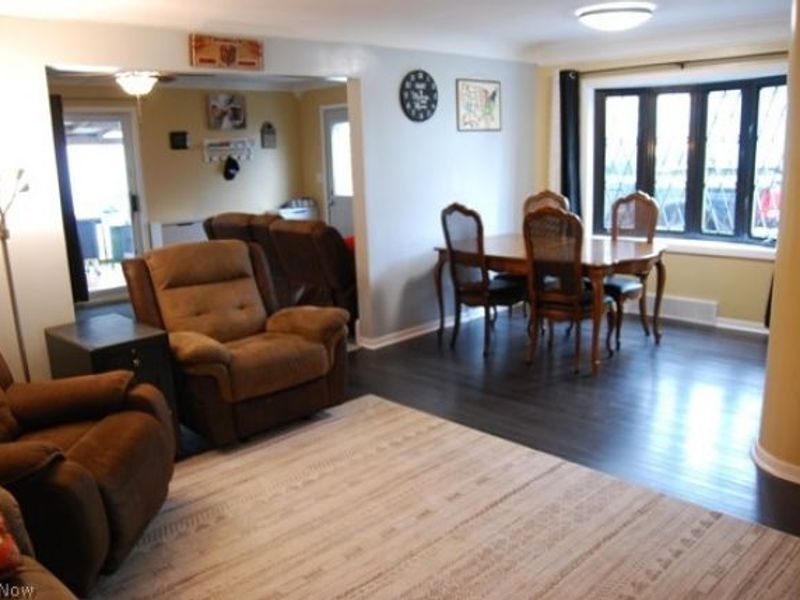 4567 Canterbury Road, North Olmsted, OH 44070 Photo 10