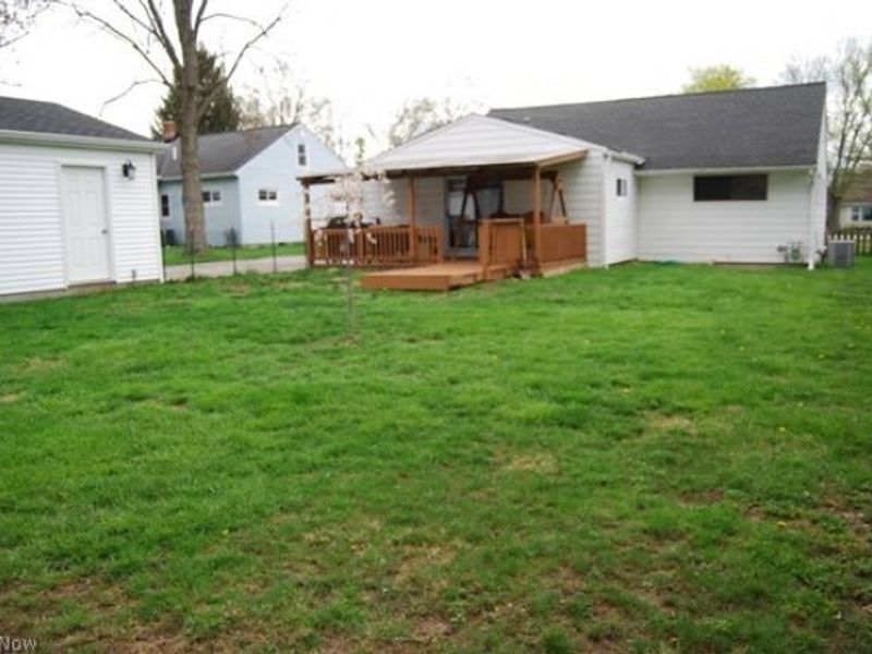 4567 Canterbury Road, North Olmsted, OH 44070 Photo 15