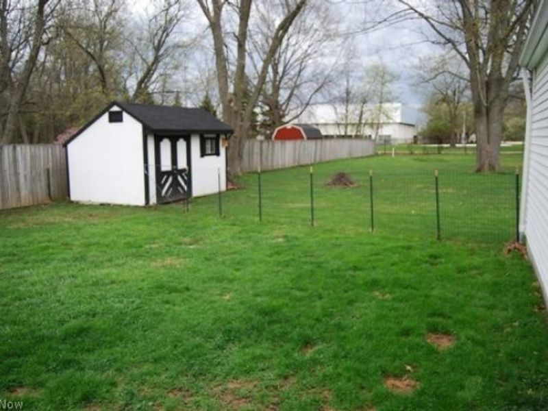 4567 Canterbury Road, North Olmsted, OH 44070 Photo 18