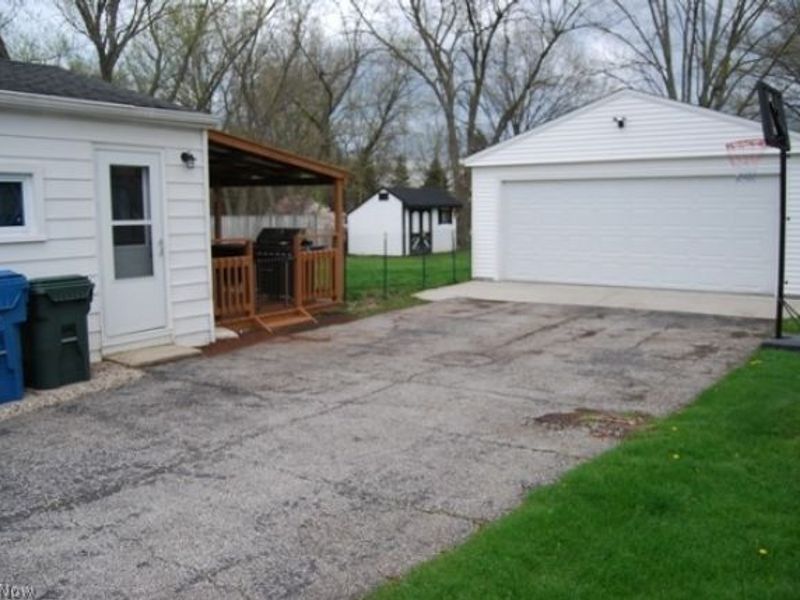 4567 Canterbury Road, North Olmsted, OH 44070 Photo 19