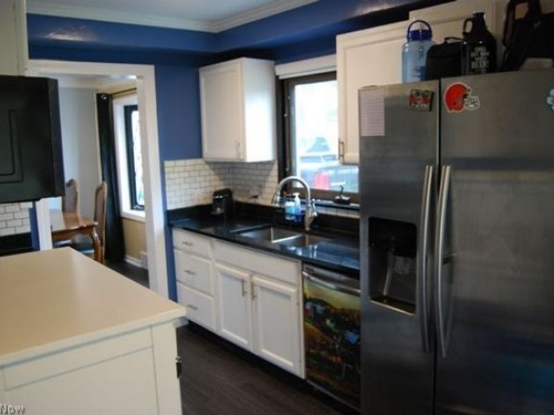 4567 Canterbury Road, North Olmsted, OH 44070 Photo 3