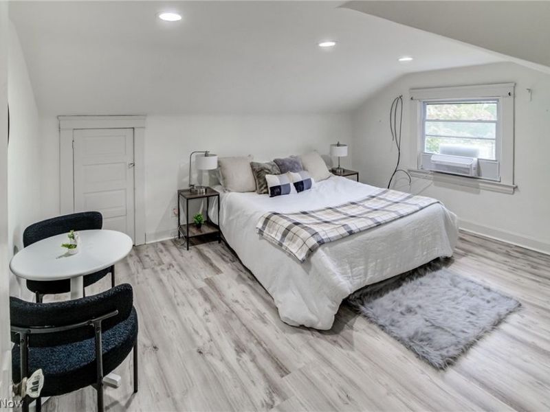 2245 Bellfield, Cleveland Heights, OH 44106 Photo 29