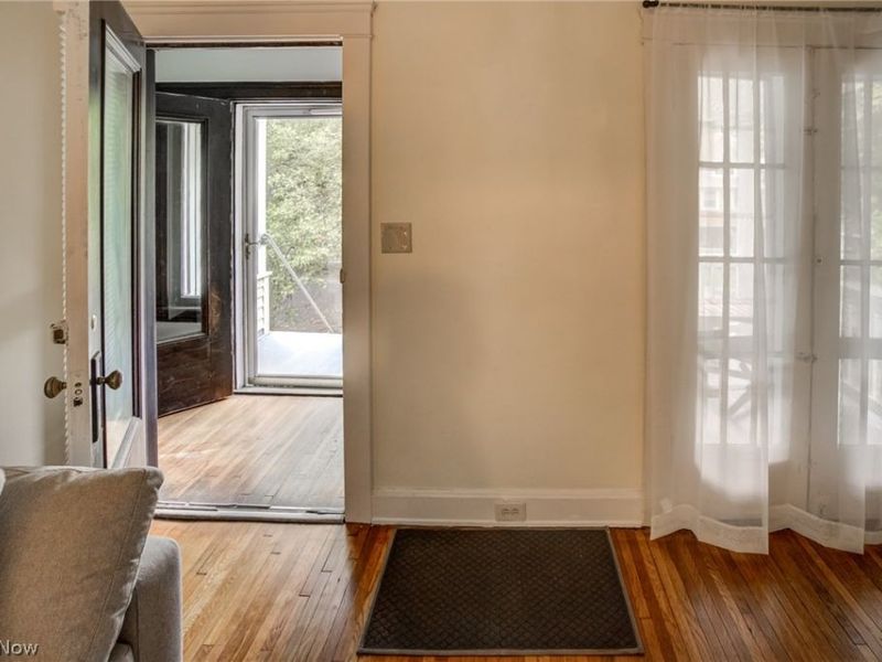 2245 Bellfield, Cleveland Heights, OH 44106 Photo 5