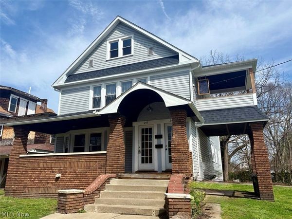 245 Oakdale Avenue , Akron, OH 44302