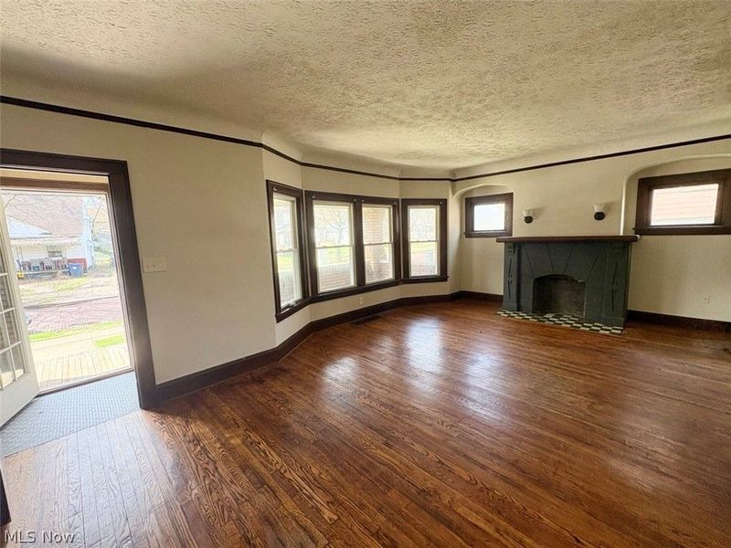 245 Oakdale Avenue, Akron, OH 44302 Photo 2