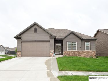 13014 S 50th Street, Papillion, NE 68133