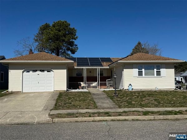 1 Ashcroft Lane, BERKELEY, NJ 08757