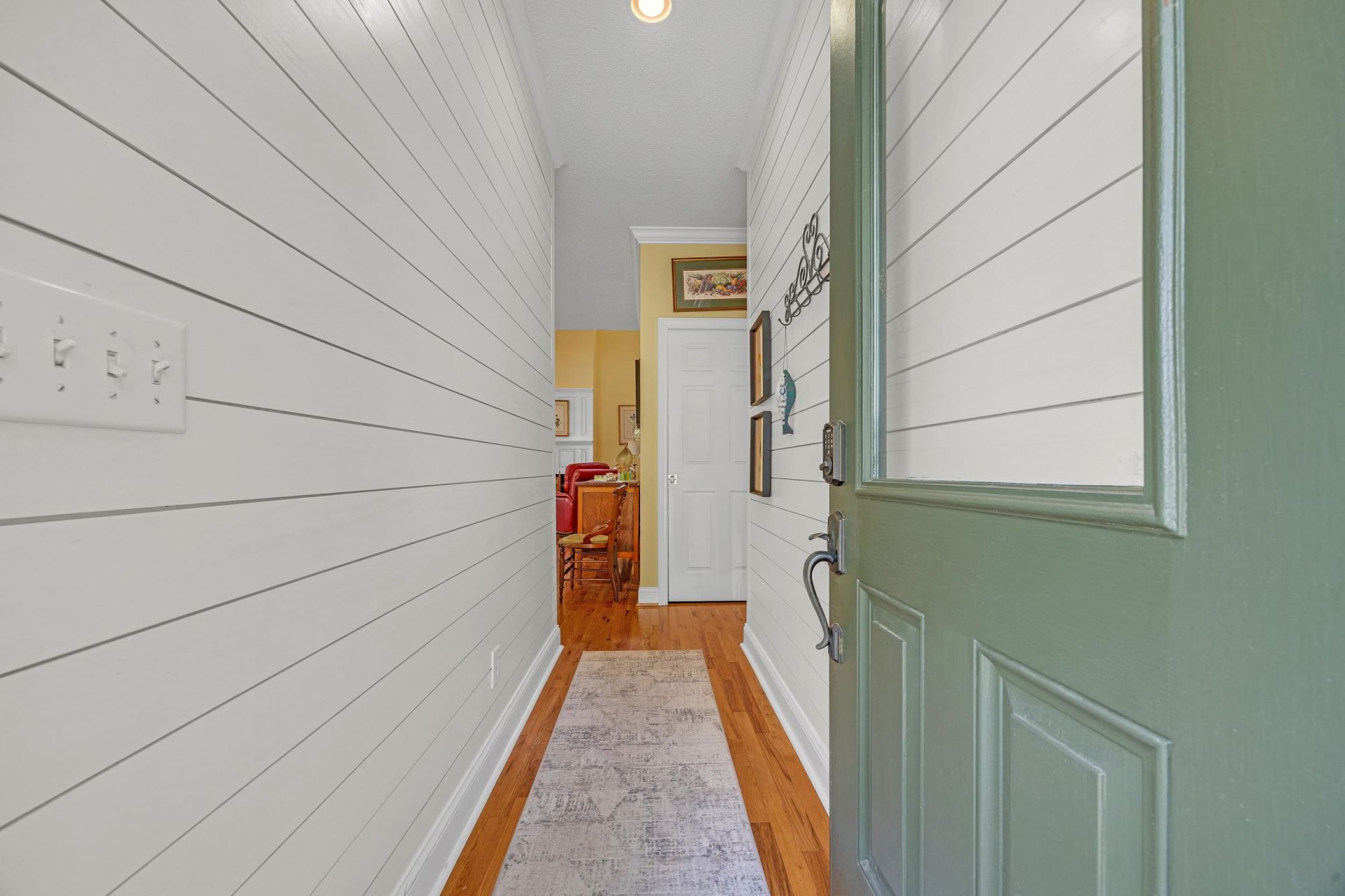 3231 Center Rd. Photo 16