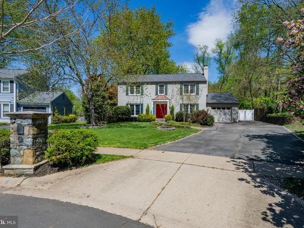 6 STARLIGHT COURT, POTOMAC, MD 20854