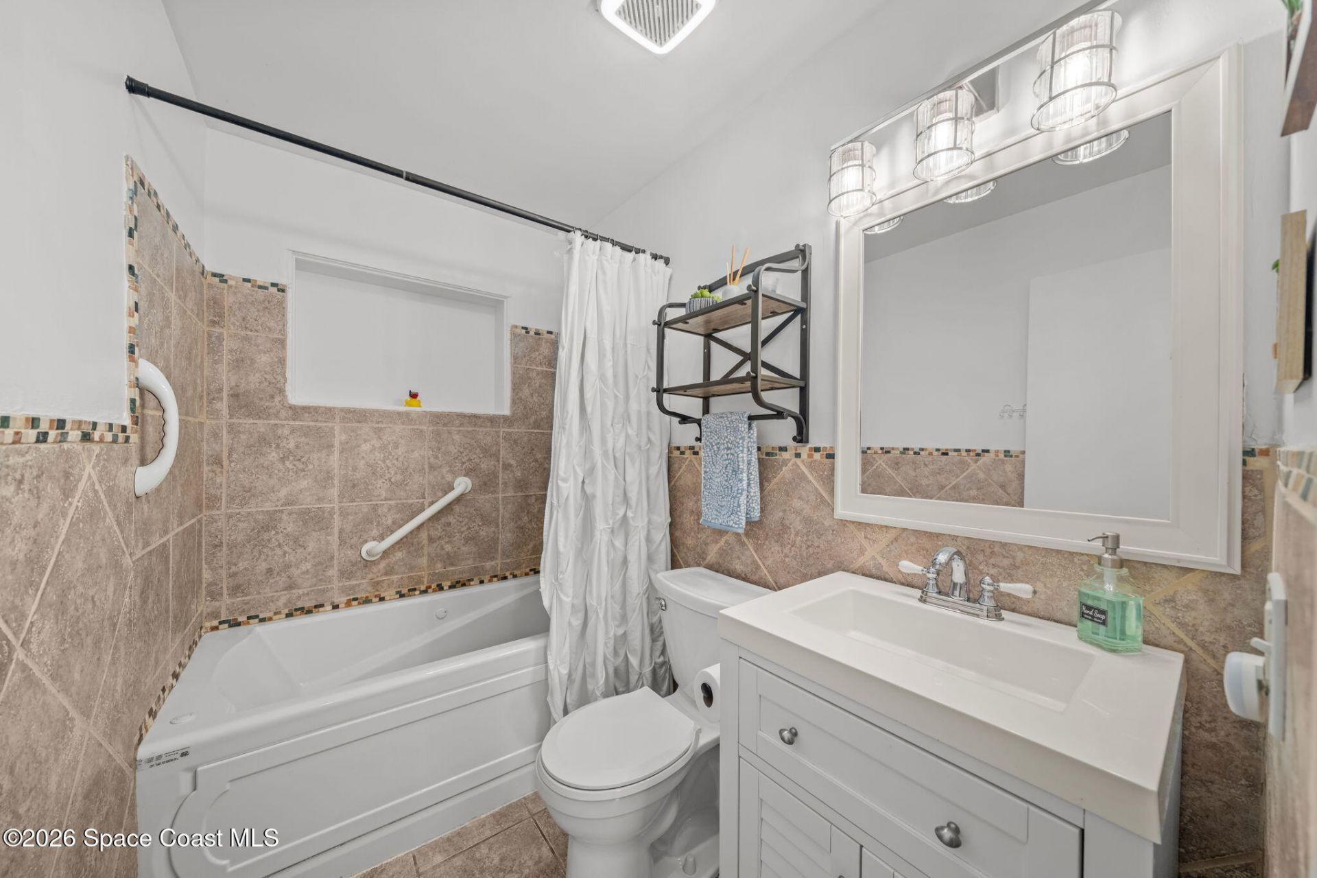 121 Algonquin Terrace, Indian Harbor Beach, FL 32937 Photo