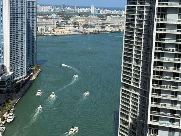 77 SE 5TH Street, Unit 4214, Miami, FL 33131