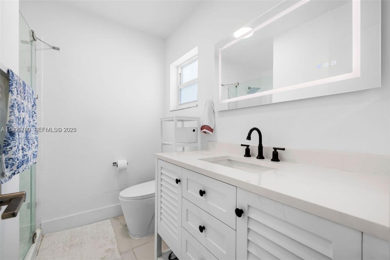 1086 NW 88th Way, Plantation, FL 33322 Photo