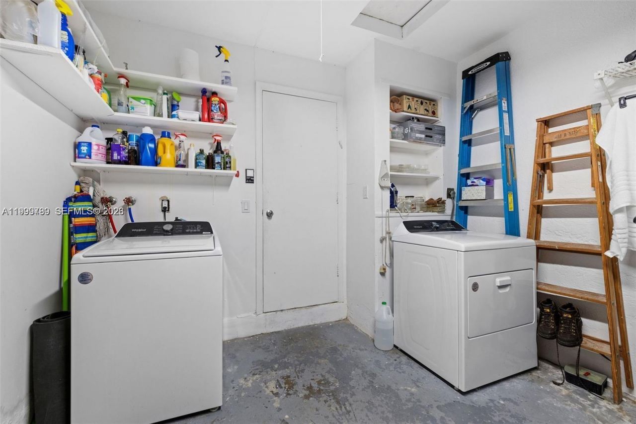 1086 NW 88th Way, Plantation, FL 33322 Photo