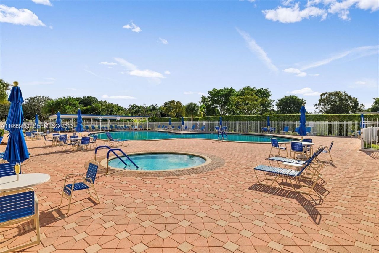 1086 NW 88th Way, Plantation, FL 33322 Photo